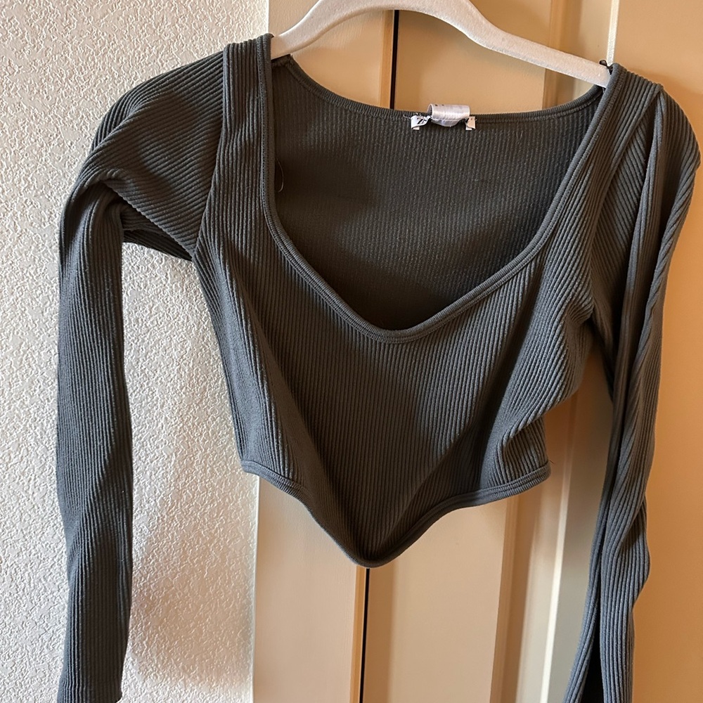 Zara Dark Gray Ribbed Long Sleeve Crop Top